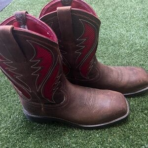 Ariat Men's Boots in Brown and Red